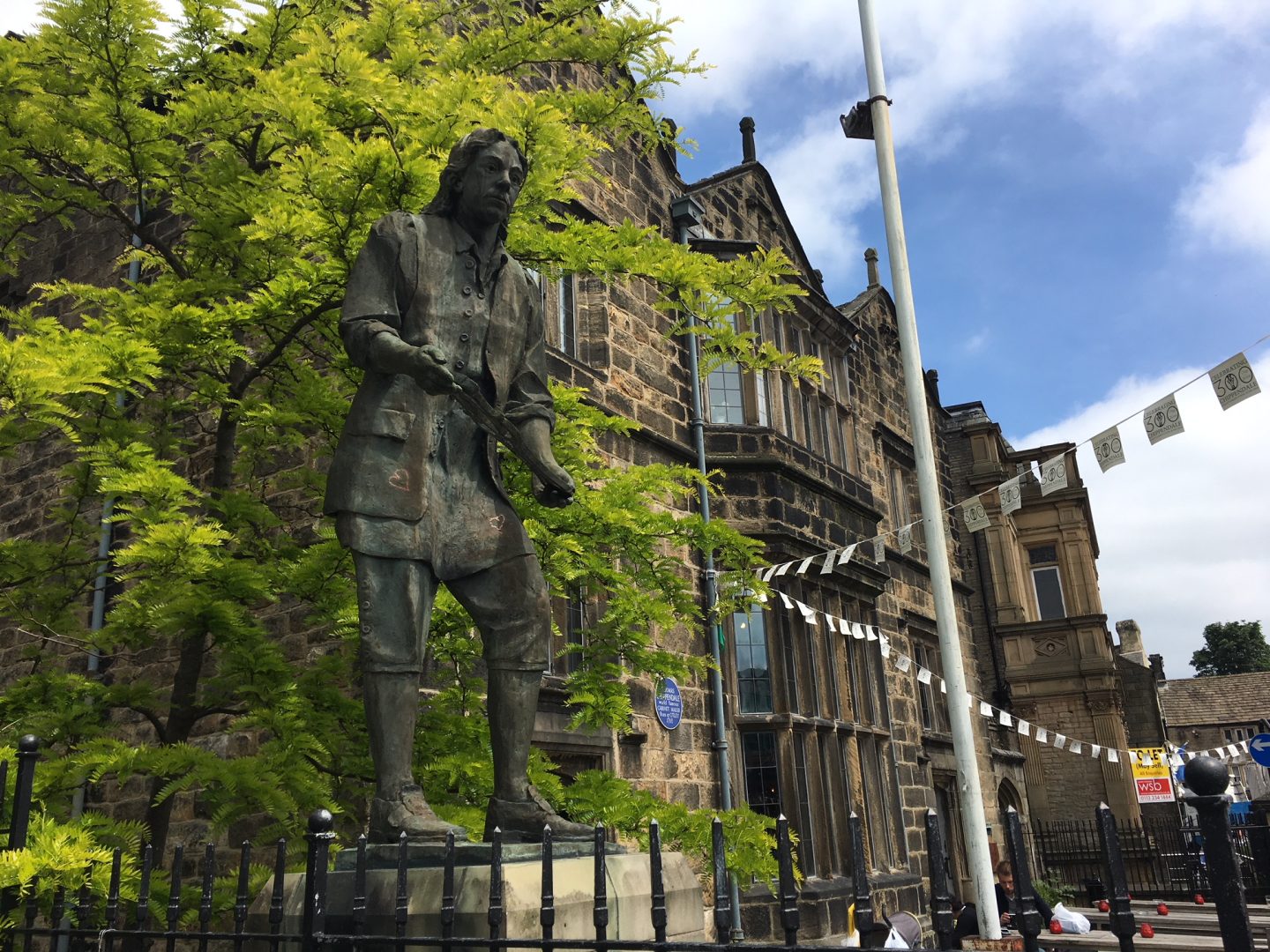 Link to page: Honouring Thomas Chippendale