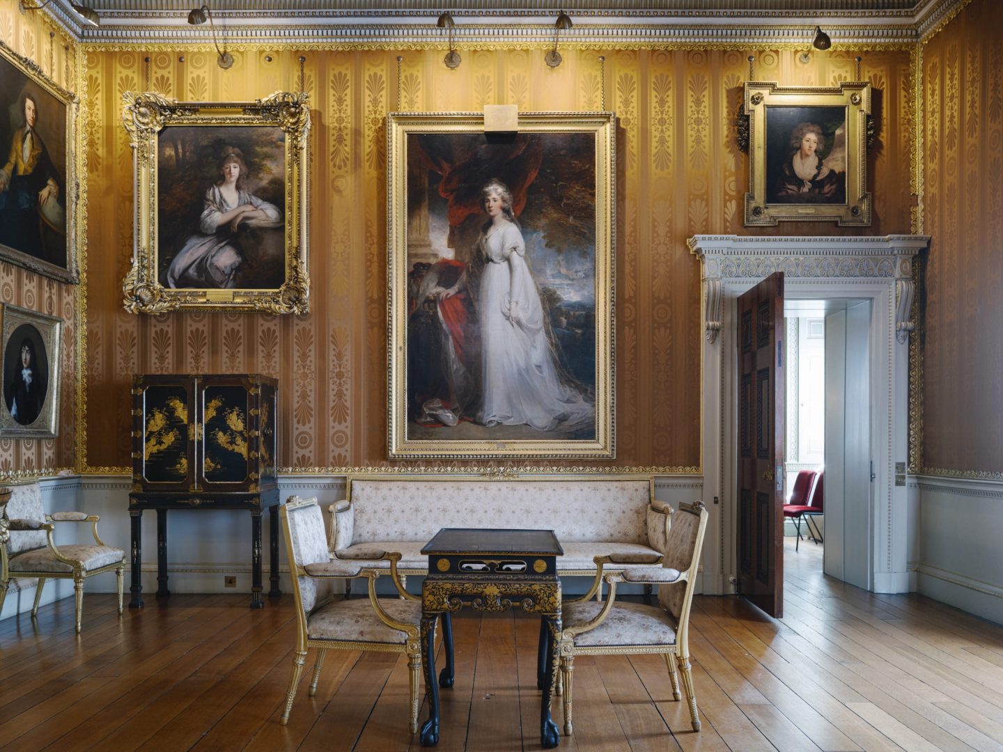 Link to page: Explore